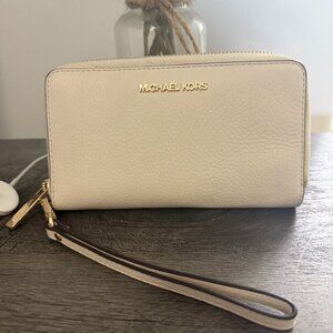Michael Kors Wristlet Wallet